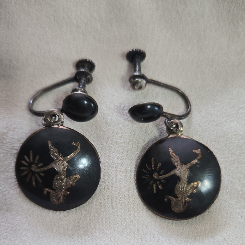 Elegant Black and Silver Earrings Vintage
